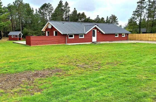 Havneby House | Spacious holiday home with spa forest