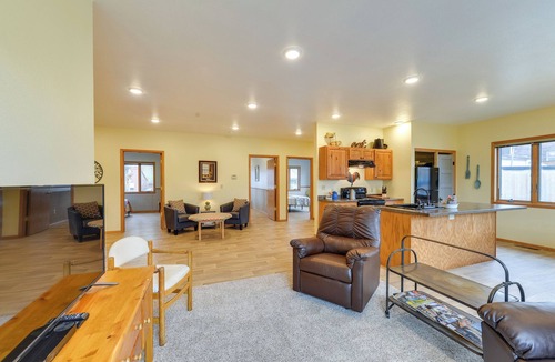 Ten Sleep House | Spacious Home 10 Minutes to Ten Sleep Canyon!