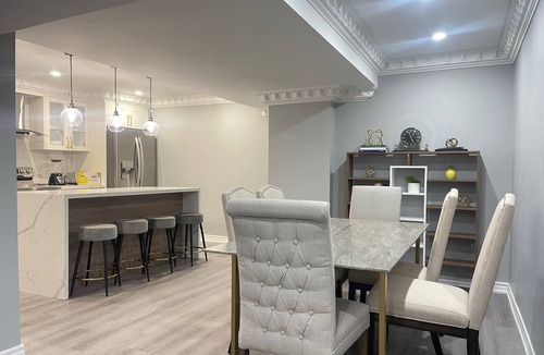 Unionville Apartment | Spacious home 3 king beds, 2 full baths Angus Glen in Markham with over 2,000 sq