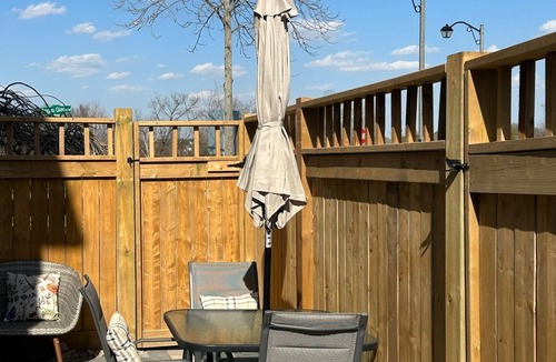 Unionville Apartment | Spacious home 3 king beds, 2 full baths Angus Glen in Markham with over 2,000 sq