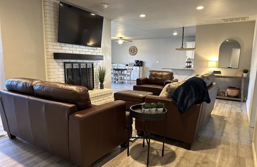 Midwest City House | Spacious home + Arcade & Pool Table