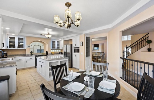 Enterprise House | Spacious Home Arcades Pool Table Foosball BBQ Grill