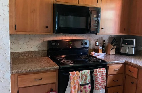 Columbus House | Spacious Home Away from Home