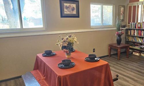 Pueblo Villa | Spacious home away from home!