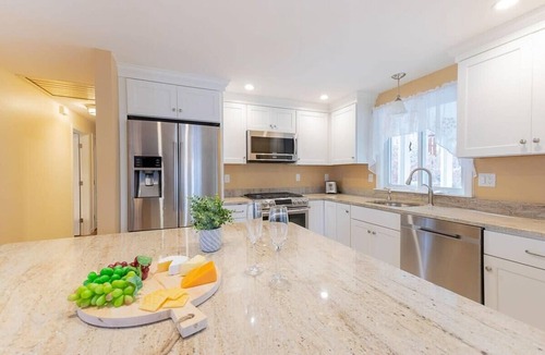 Brewster House | Spacious Home by Beach Dog Welcome!