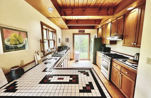 South Londonderry House | Spacious home Featuring a hot tub, fire pit, fireplace and more!