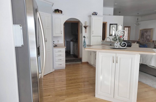 Howard House | Spacious Home for the NFL Draft