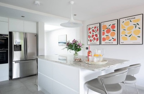 Windsor House | Spacious Home in Central Windsor with Large Garden