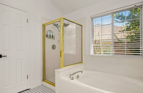 Southland Oaks House | Spacious Home in Deep South Austin - perfect for families!