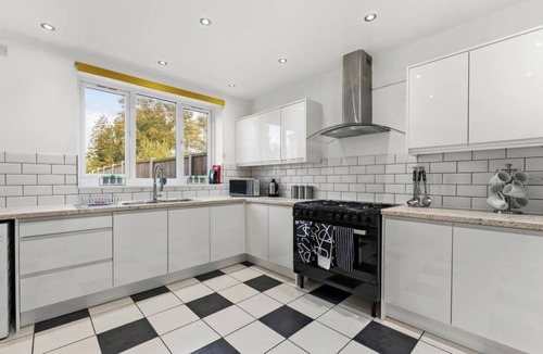 Giltbrook House | Spacious home in the Peak District