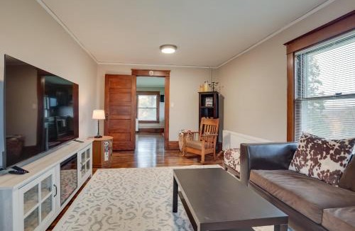 Bessemer House | Spacious Home in Ramsay 9 Smart TVs and Pool Table!
