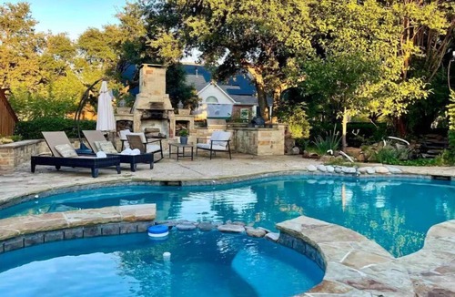Frisco House | Spacious Home in Resort Golf Course,close to Omni PGA Frisco and RoughRiders!