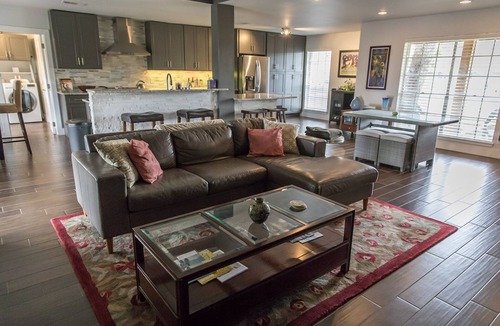 South Lamar House | Spacious home in the heart of Austin with large backyard and private pool