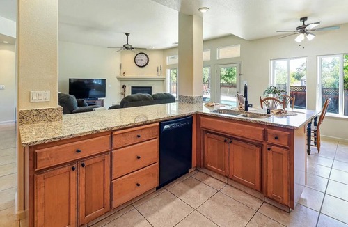Valley Springs House | Spacious home located in the La Contenta Golf Club community of Valley Springs