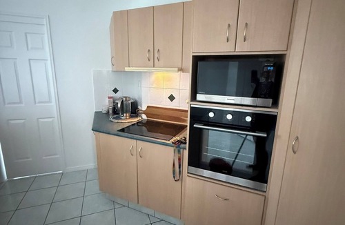 Pacific Pines House | Spacious Home Near Theme Parks