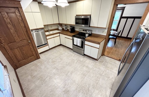 Excelsior House | Spacious Home near Lake Minnetonka & Downtown Excelsior