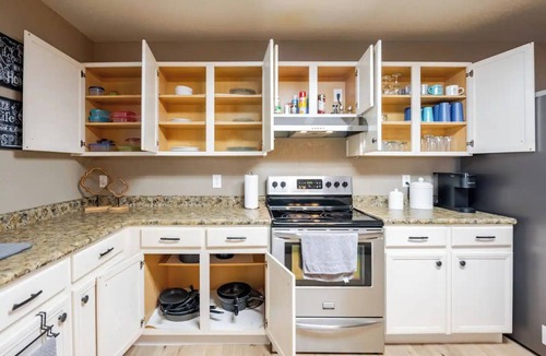 North San Antonio - SAT House | Spacious Home Near Airport, Parks, & Pet-Friendly