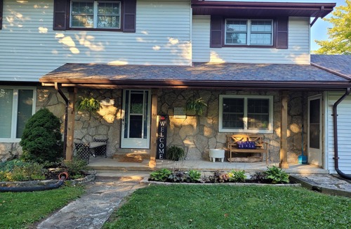 Kingsville House | Spacious Home Overlooking Lake Erie on Pelee Island
