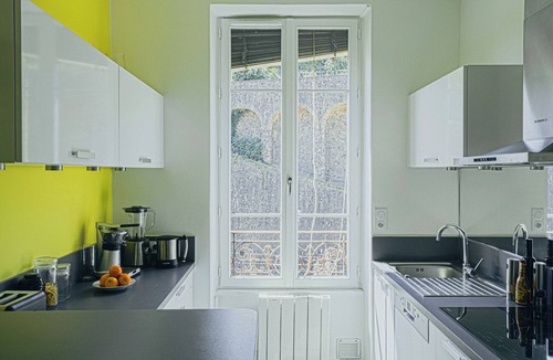 Old Lyon Apartment | Spacious home overlooking Saône river + parking