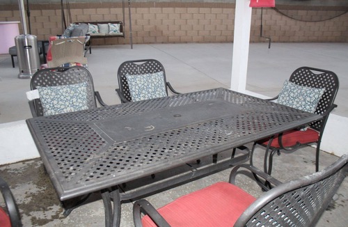 Lancaster House | Spacious Home w/Backyard Basketball + Laundry