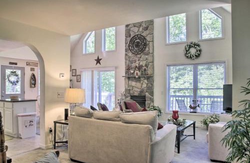 Callicoon House | Spacious Home w/Deck, Grill & Delaware River View