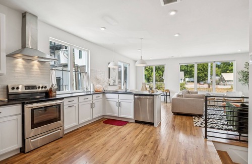 Nashville House | Spacious home w/iconic rooftop view near Broadway