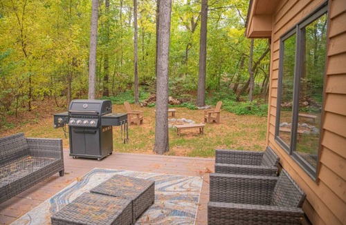 Chanhassen House | Spacious Home w/Lake Access