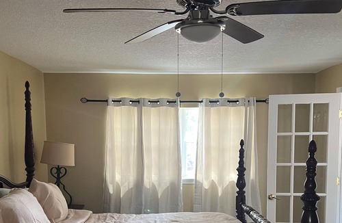 St. Nicholas House | Spacious home w/pool super close to Everbank Stadium