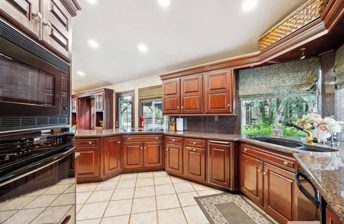 Decker Place House | Spacious Home w/Pool & Guest House