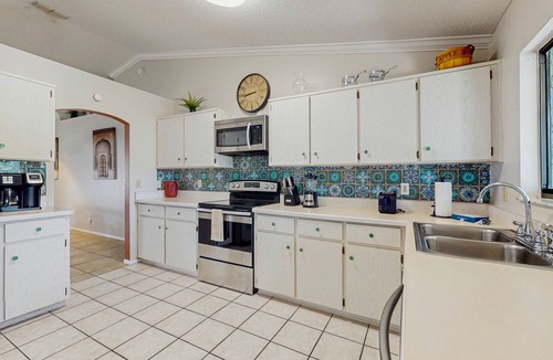 Indian Ridge House | Spacious Home w/Private Pool, Hot Tub & Game Room Near Disney