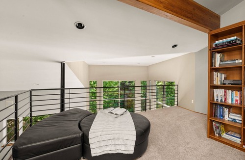 Northeast Tacoma House | Spacious home w/private pool & hot tub, game room - amazing location