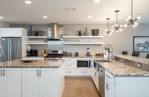 Clarksville House | Spacious Home + Walk to SXSW - Kennedy!