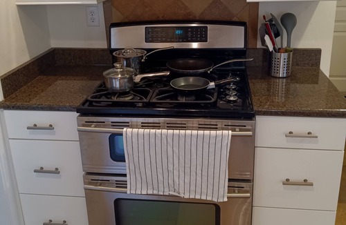 Northeast Virginia Beach House | Spacious home with 3 large BRs, clean and comfortable w/8-min walk to the beach.