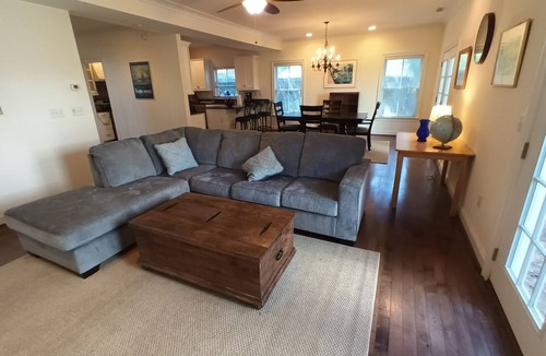 Northeast Virginia Beach House | Spacious home with 3 large BRs, clean and comfortable w/8-min walk to the beach.