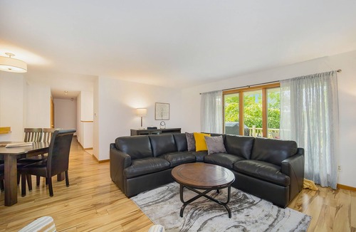 Bay Harbor House | Spacious home with fireplace, full kitchen, central AC, & washer/dryer