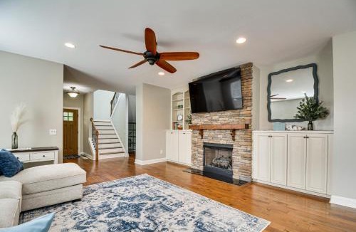 Pinehurst House | Spacious Home with Fireplace - Near Pinehurst Golf!