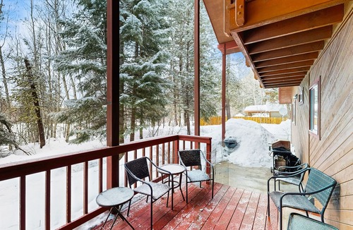 McCall Cabin | Spacious home with fireplace, deck & grill - walk downtown