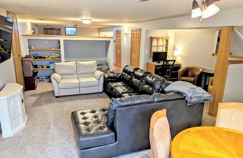 Ankeny House | Spacious home with game room - Close to everything!