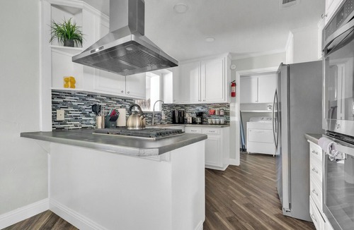 North Richland Hills House | Spacious Home with Heated Pool & HotTub by Stockyards DFW
