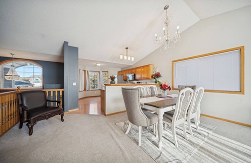 Rosemount House | Spacious Home with Indoor a jetted bathtub.