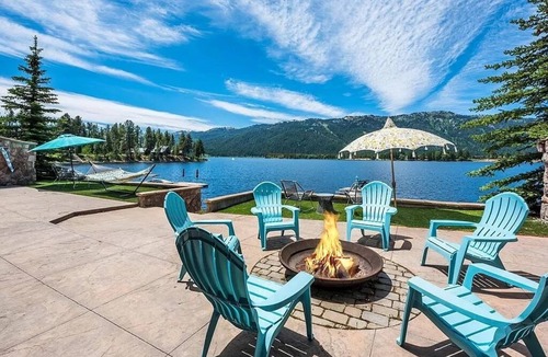 Tamarack Resort House | Spacious home with incredible lakefront views!
