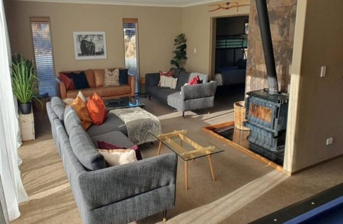 Castle Hill House | Spacious Home With Great Views