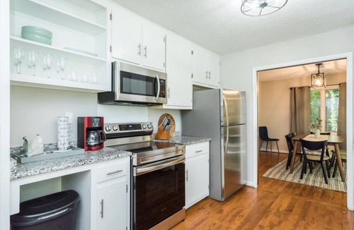 Chapel Hill House | Spacious Home with Hot Tub Near UNC