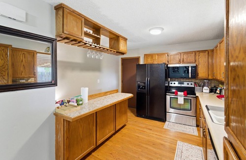 Garden City House | Spacious Home with Basement in Garden City