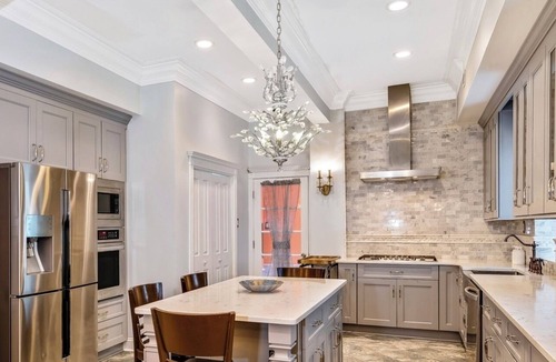 Old City House | Spacious Home with Antique Decor