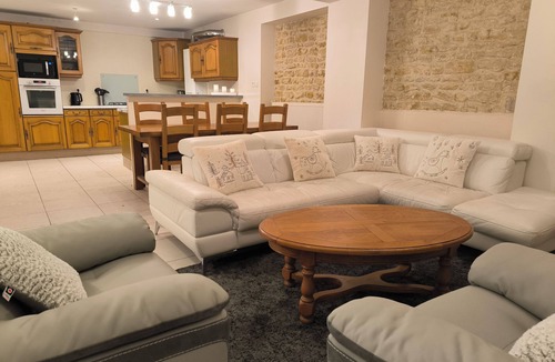 Luc-sur-Mer House | Spacious house 300 m from the sea. Sheltered garden