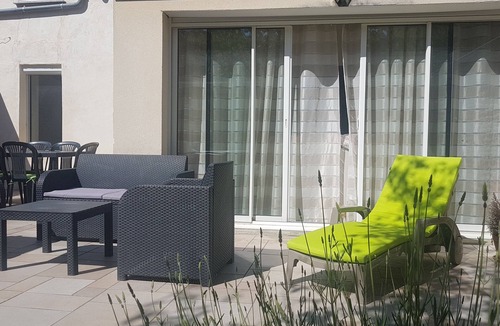 Luc-sur-Mer House | Spacious house 300 m from the sea. Sheltered garden