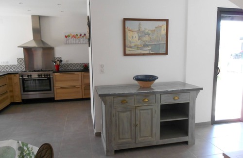 Fontvieille House | SPACIOUS HOUSE 5 MINUTES WALK FROM THE VILLAGE SWIMMING POOL COMFORT, CALM
