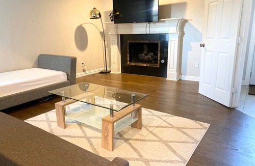 Garland House | Spacious House, A Hidden Gem. NO PARTY