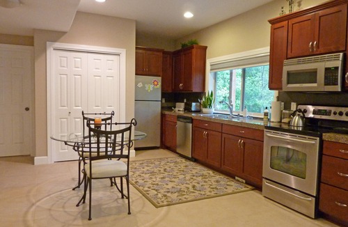 Newcastle House | Spacious house, easy access from Seatac, Seattle & Bellevue.